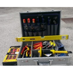 Set električarskog alata u alu koferu Stanley Heytec
